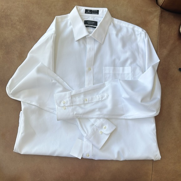 Smartcare™ Wrinkle Free Herringbone Trim Fit Dress Shirt - Picture 10 of 12